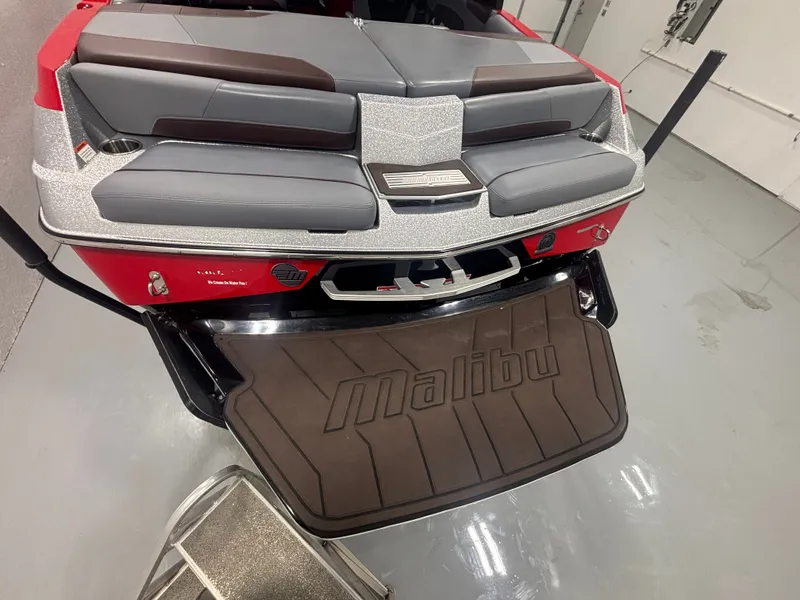 Slide: The Image of Malibu Wakesetter 22 LSV 2020 - 28