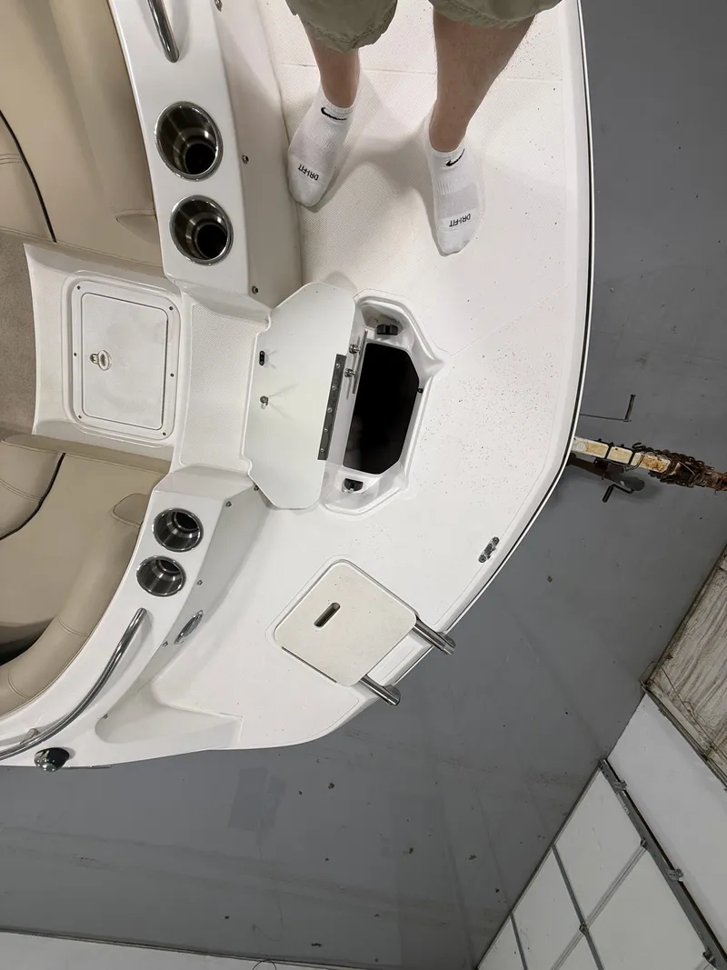 Slide: The Image of Hurricane 187 SUNDECK 2015 - 25