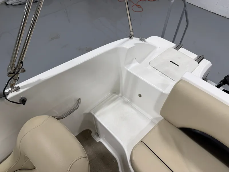 Slide: The Image of Hurricane 187 SUNDECK 2015 - 12