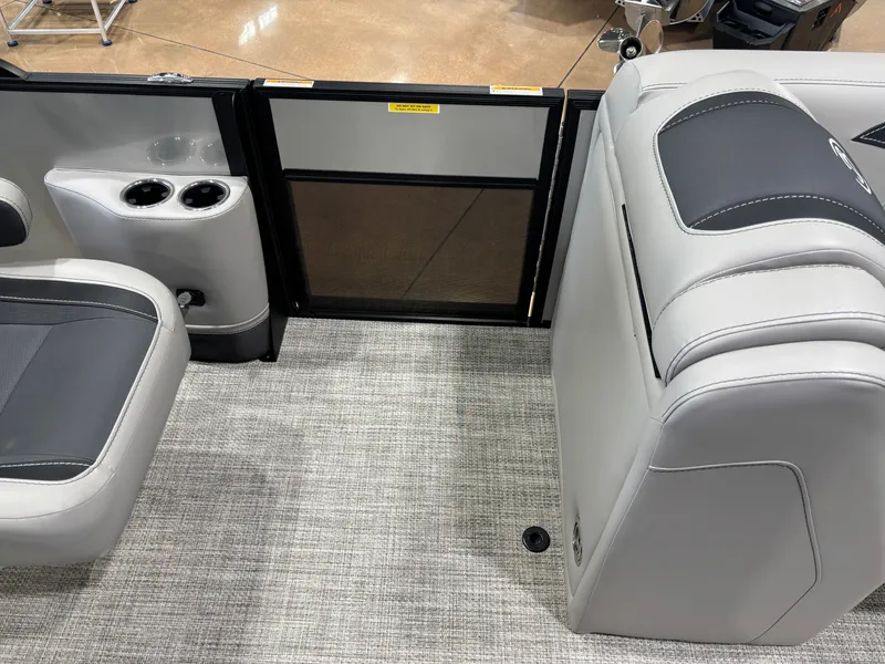 Slide: The Image of Barletta Cabrio C22UC 2027 - 11