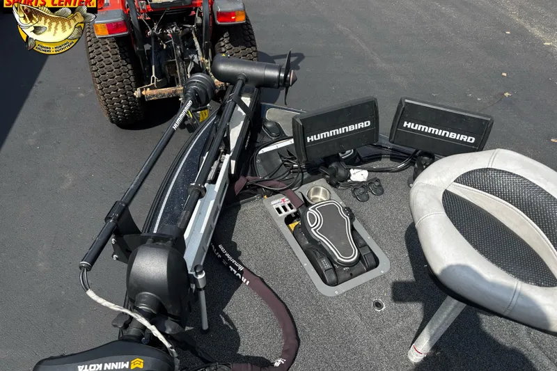 Slide: The Image of Fishing boat deck with Humminbird electronics and Minn Kota trolling motor, Nitro Z-8, 2012 model. - 8