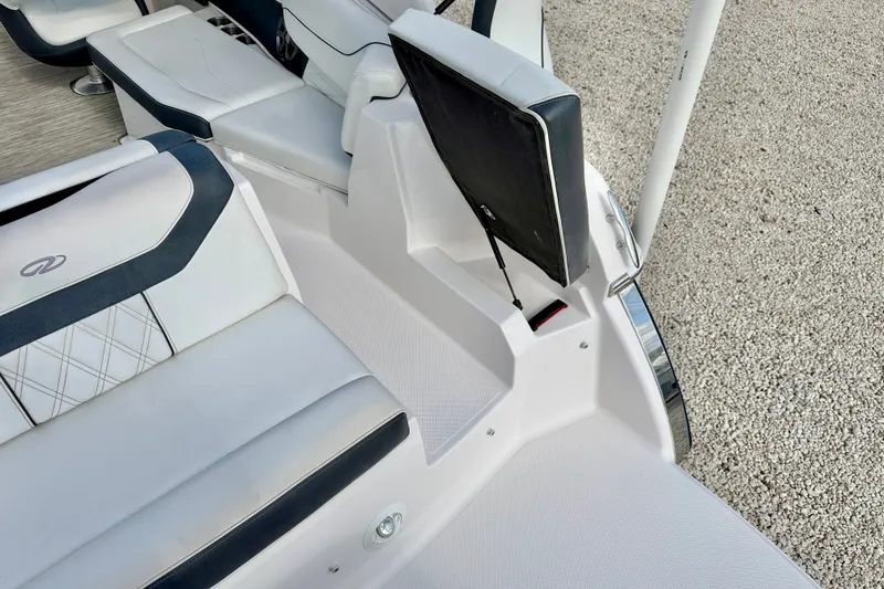 Slide: The Image of Interior of 2019 Regal 23 OBX boat with white and black seating. - 39