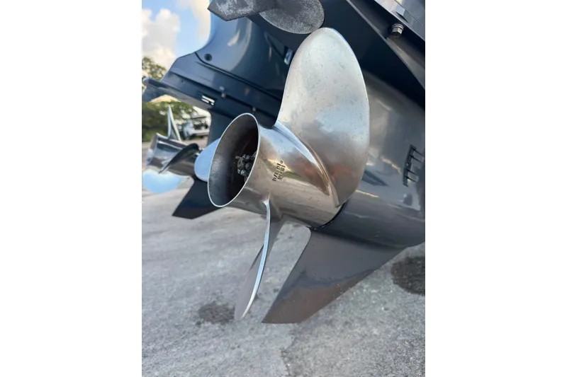 Slide: The Image of Close-up of a 2020 Sea Hunt Ultra 275SE boat propeller on a sunny day. - 34