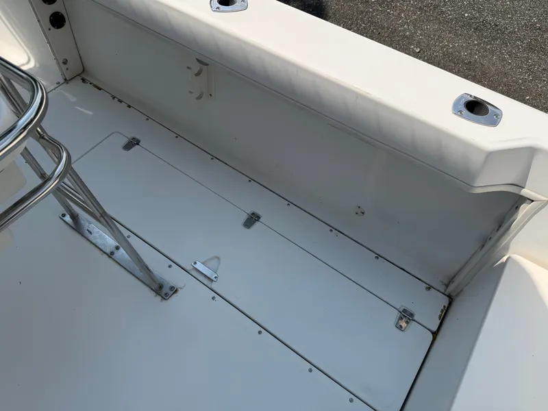 Slide: The Image of Boston Whaler 210 Outrage 1999 - 29