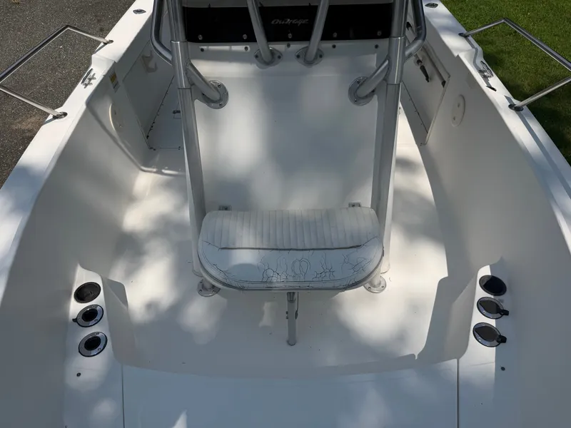 Slide: The Image of Boston Whaler 210 Outrage 1999 - 20