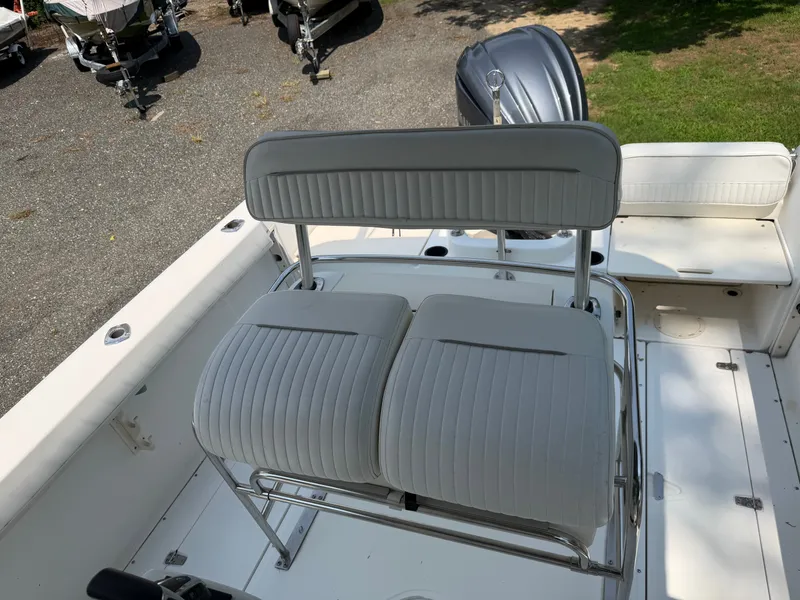 Slide: The Image of Boston Whaler 210 Outrage 1999 - 32