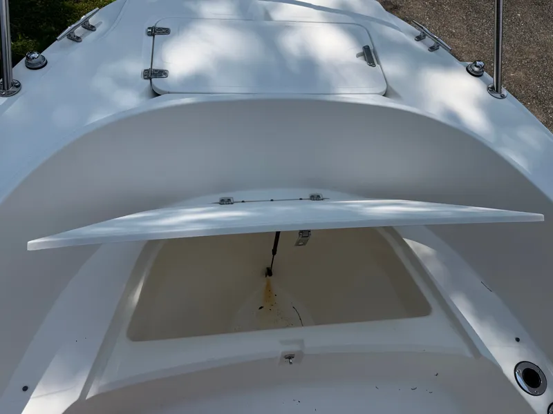 Slide: The Image of Boston Whaler 210 Outrage 1999 - 25