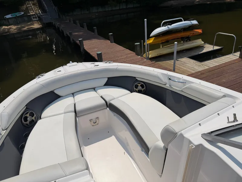 Slide: The Image of Regal 2700 ES Bowrider 2016 - 23