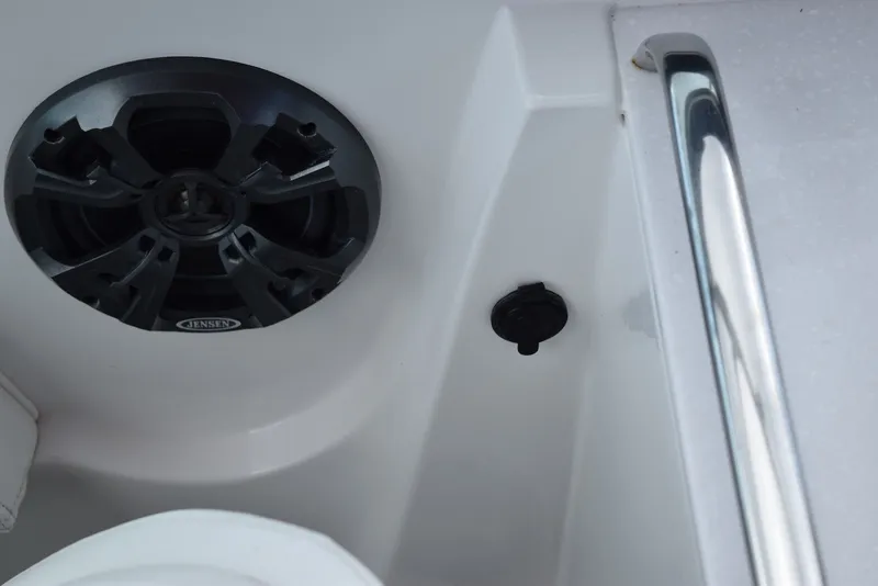 Slide: The Image of 2018 Monterey M-45 boat interior with Jensen speaker and chrome handle. - 31