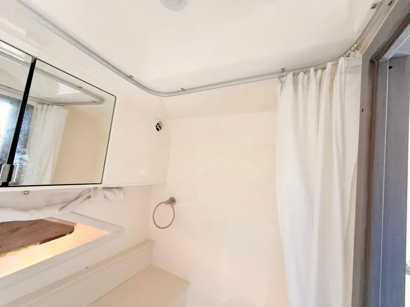 Slide: The Image of Sea Ray Sundancer 320 Outboard 2026 - 73