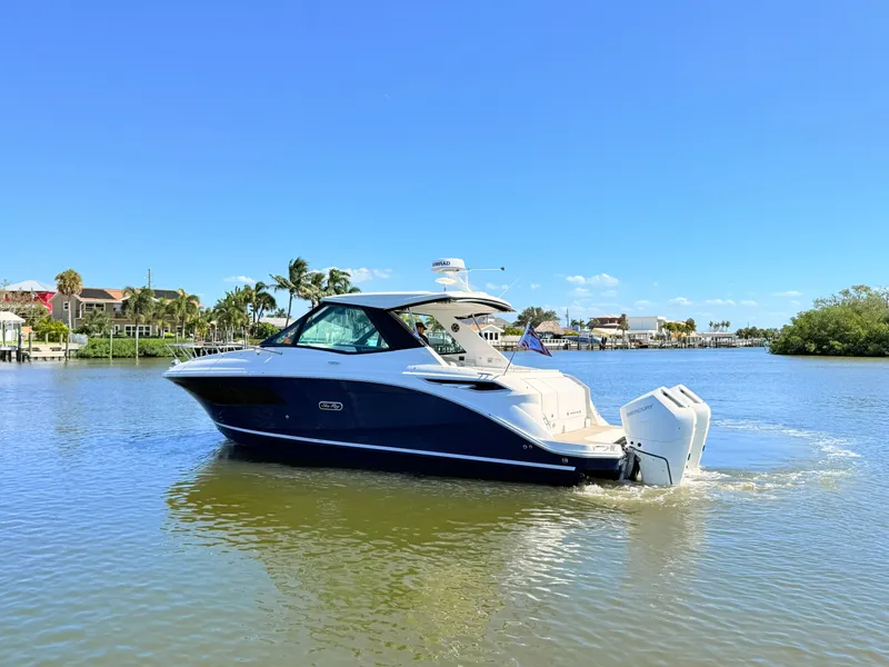 Slide: The Image of Sea Ray Sundancer 320 Outboard 2026 - 3