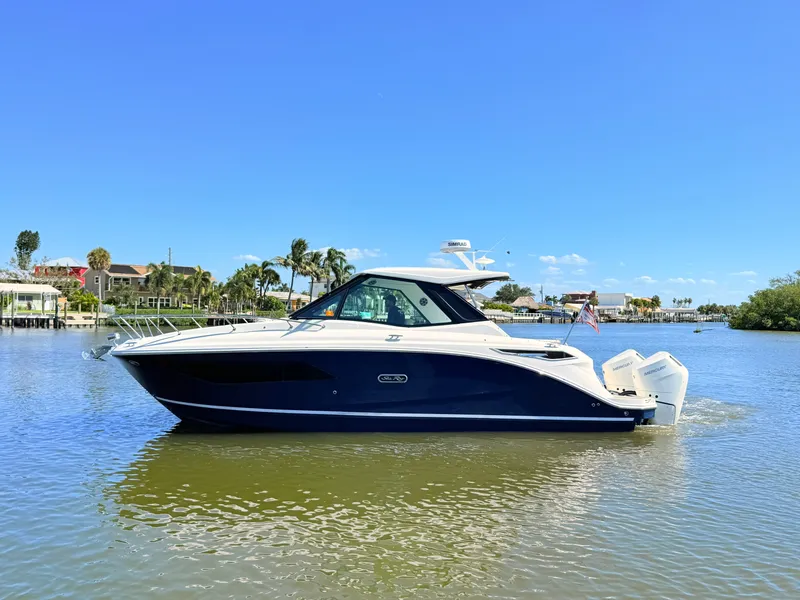 Slide: The Image of Sea Ray Sundancer 320 Outboard 2026 - 1
