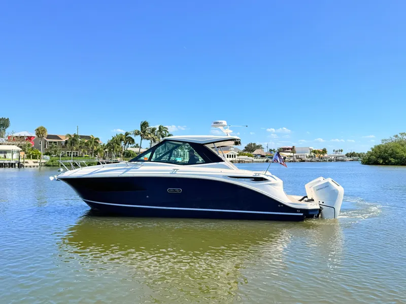 Slide: The Image of Sea Ray Sundancer 320 Outboard 2026 - 2