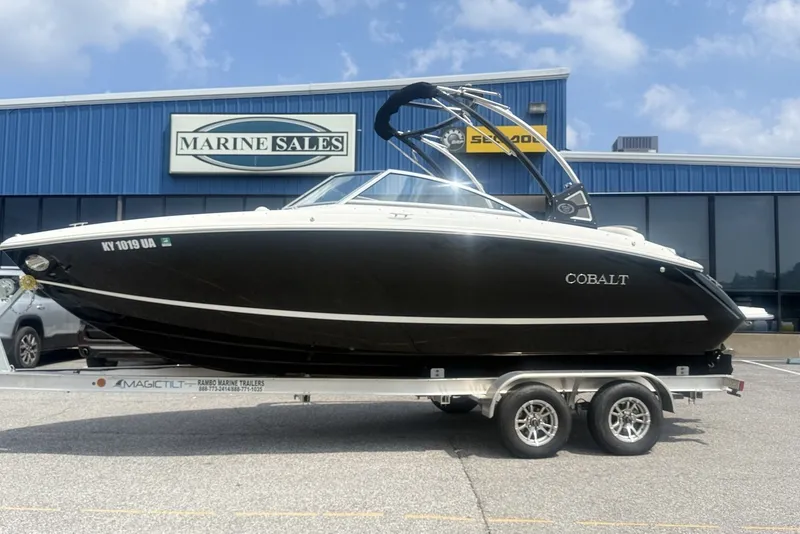 The Image of 2017 Cobalt R3 boat on trailer at Marine Sales dealership. - 0