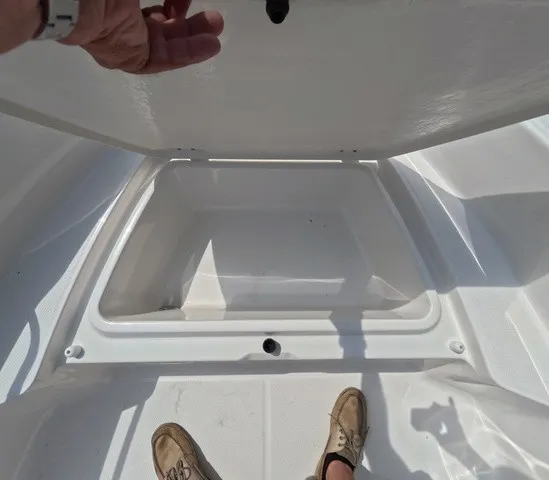 Slide: The Image of Robalo R160 Center Console 2027 - 21