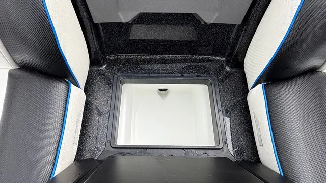 Slide: The Image of Skeeter FXE20 Limited 2027 - 18