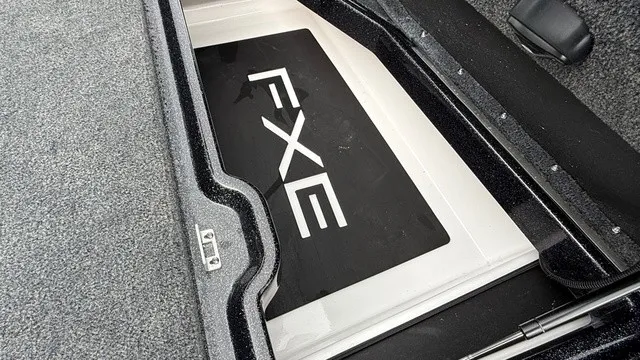 Slide: The Image of Skeeter FXE20 Limited 2027 - 25