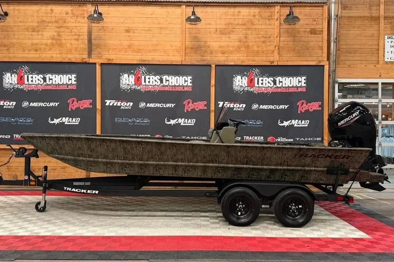 The Image of 2027 Tracker Grizzly 2072 CC boat on display at Anglers Choice event. - 1