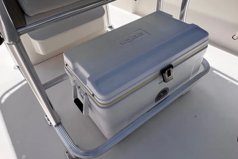 Slide: The Image of White Igloo cooler on a 2016 Key West 203 FS boat deck. - 20
