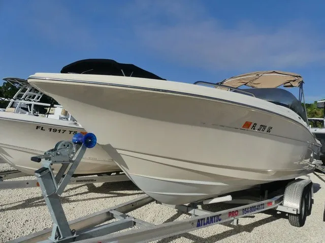Slide: The Image of Scout 215 Dorado 2023 - 3