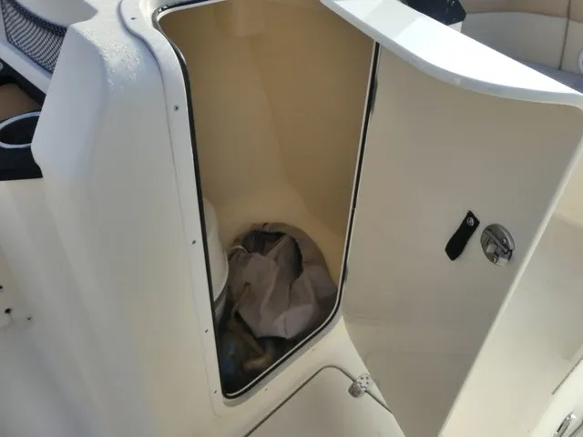 Slide: The Image of Scout 215 Dorado 2023 - 15