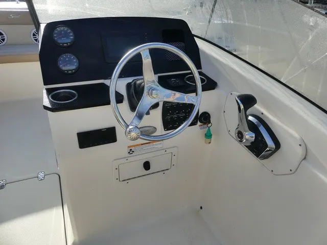 Slide: The Image of Scout 215 Dorado 2023 - 8