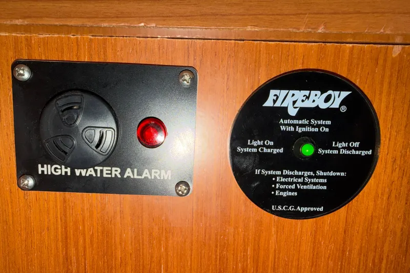 Slide: The Image of High water alarm and Fireboy system on 2013 Beneteau Oceanis 370 yacht. - 28