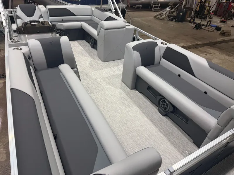 Slide: The Image of Tahoe Sport CRB 2180 Cruise Rear Bench & 4-Stroke $30995 2027 - 29