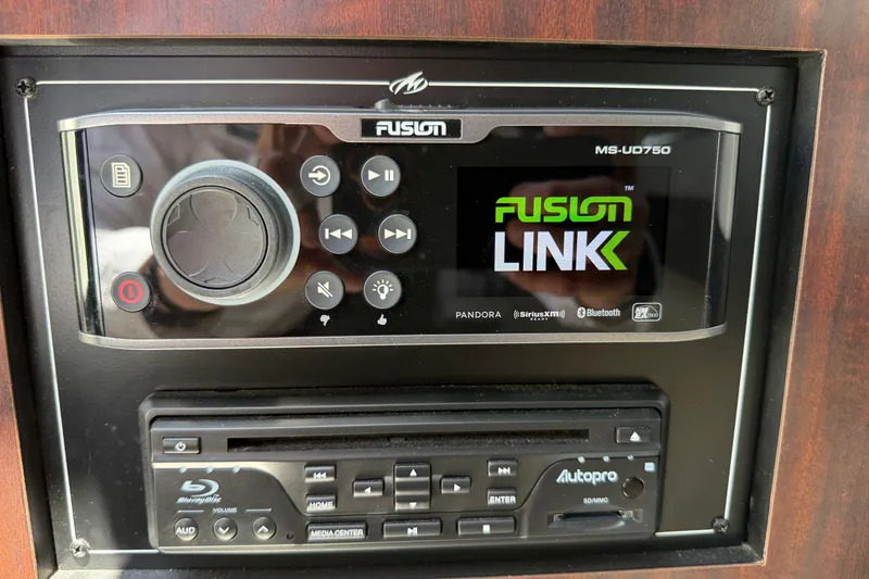 Slide: The Image of Fusion MS-UD750 stereo system in 2018 Monterey 378SE Super Express boat. - 24