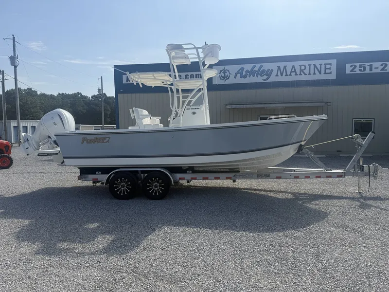 The Image of Parker Marine Coastal 240 Elite-TOWER 2027 - 1