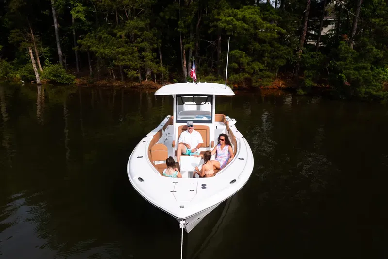 Slide: The Image of Sea Hunt Ultra 305SE 2027 - 9