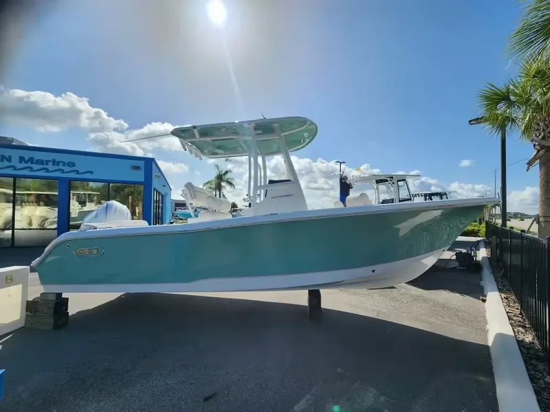 Slide: The Image of Sea Hunt Ultra 229 2027 - 3
