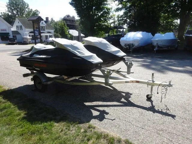 Slide: The Image of Sea-Doo GTX 2013 - 5