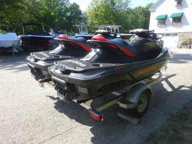 Slide: The Image of Sea-Doo GTX 2013 - 11