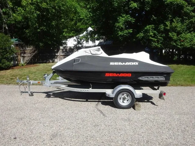 Slide: The Image of Sea-Doo GTX 2013 - 16