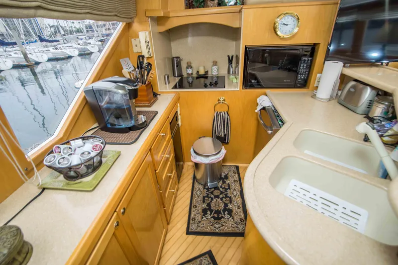 Slide: The Image of McKinna 57 Pilothouse 1998 - 17