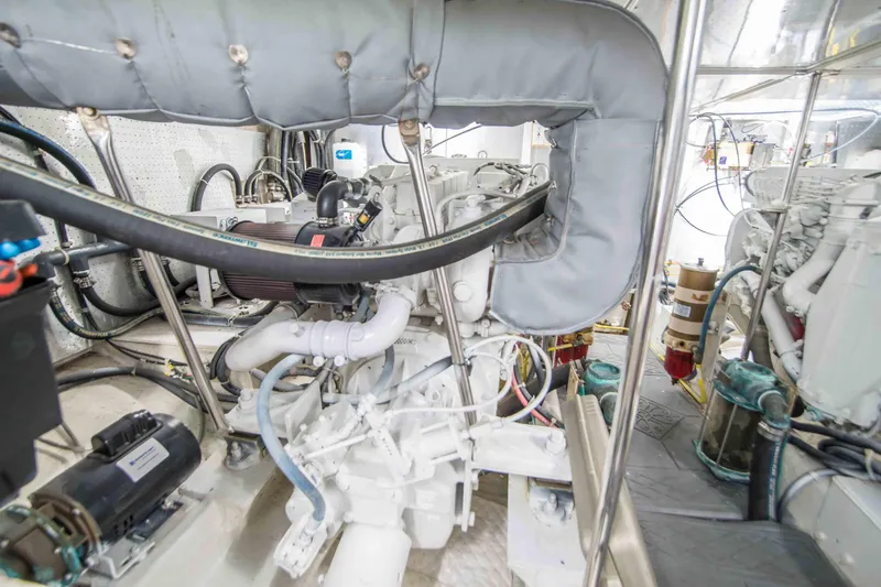 Slide: The Image of McKinna 57 Pilothouse 1998 - 34