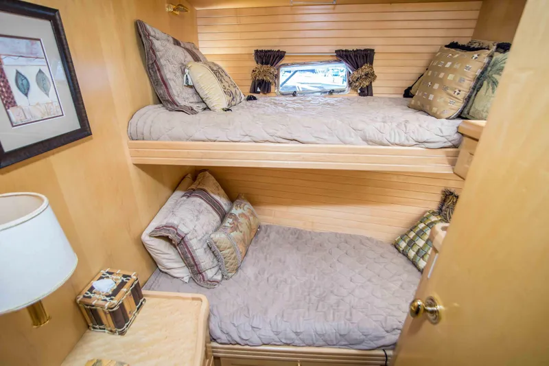 Slide: The Image of McKinna 57 Pilothouse 1998 - 31