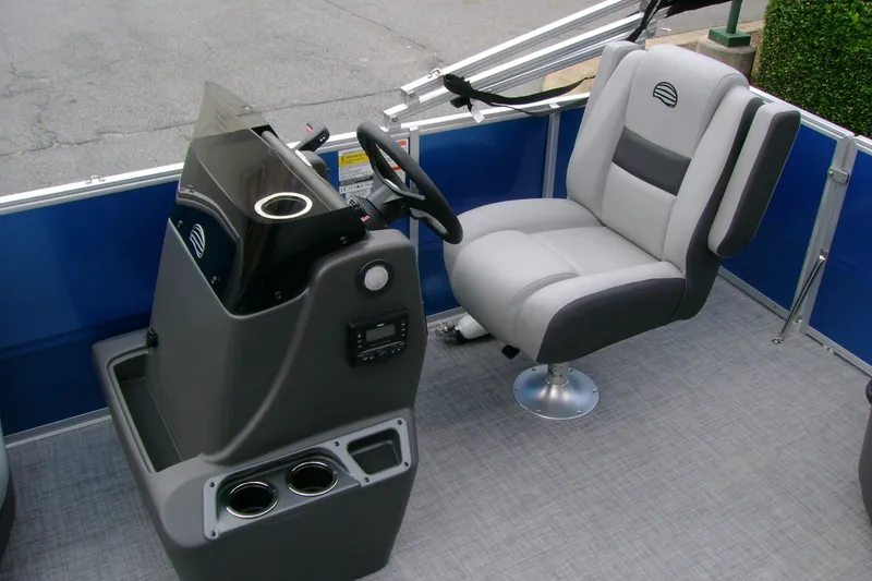 Slide: The Image of Captain's chair and console on 2027 Sun Tracker Party Barge 16 DLX pontoon boat. - 12