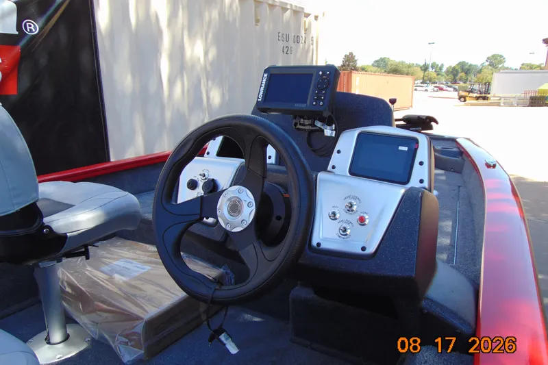 The Image of Steering console of 2027 Tracker Pro Team 175 Crappie Edition boat with navigation screens. - 0
