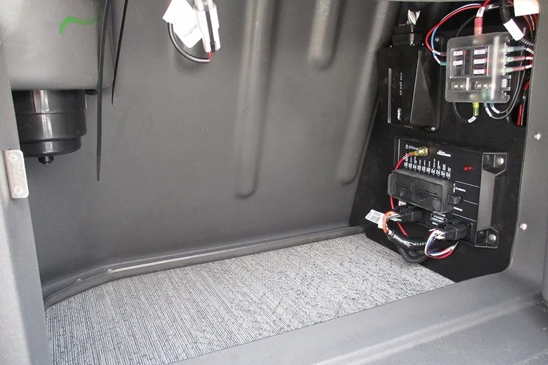 Slide: The Image of Electrical panel inside 2027 Sun Tracker Fishin' Barge 20 DLX boat. - 35