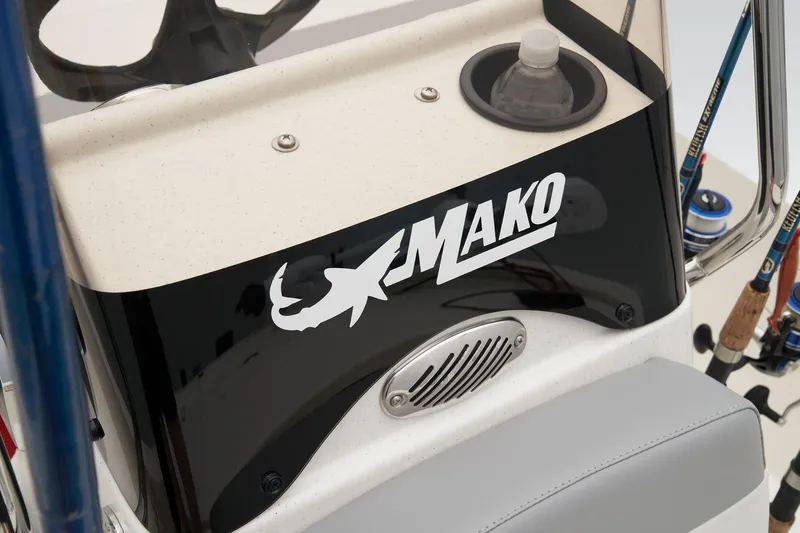 Slide: The Image of Mako Pro Skiff 13 CC 2026 - 16