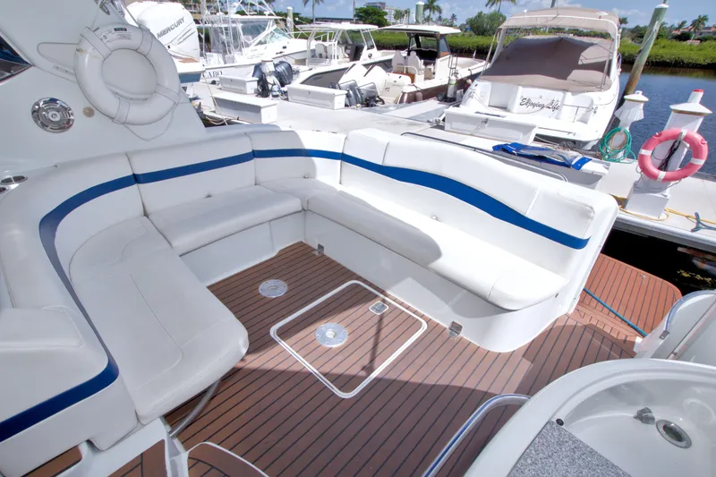 Slide: The Image of Luxurious 2008 Formula 40 Performance Cruiser with spacious seating and elegant deck design. - 47