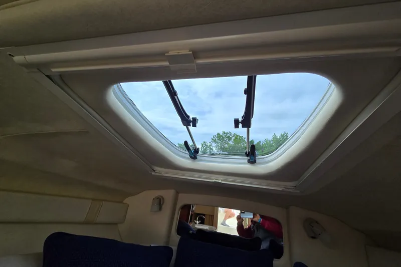 Slide: The Image of Interior view of 2006 Sea Ray 240 Sundancer cabin skylight. - 45