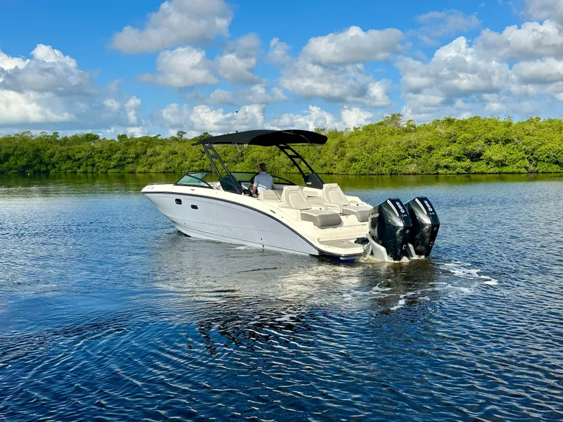 Slide: The Image of Sea Ray SDX 290 Outboard 2026 - 7