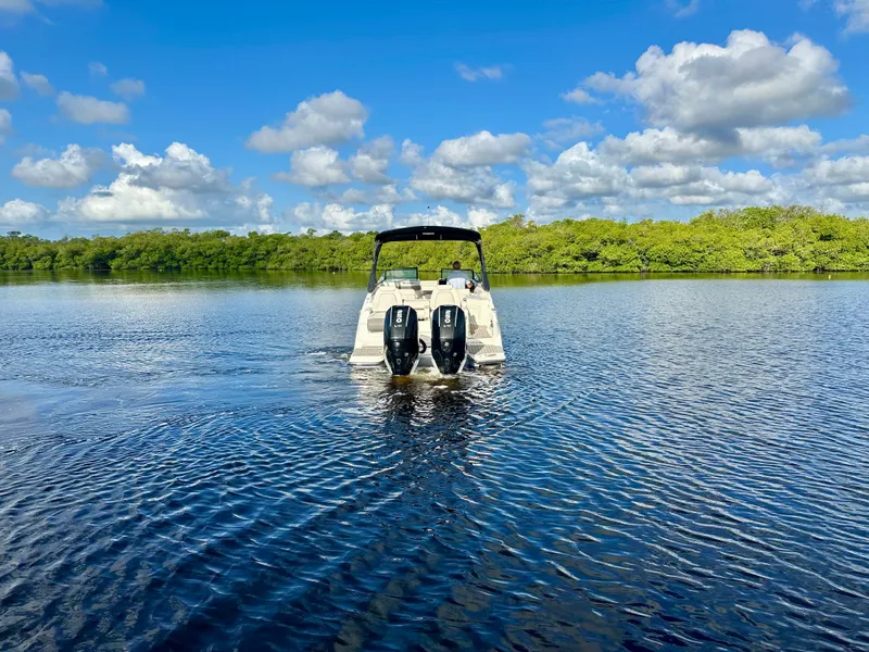 Slide: The Image of Sea Ray SDX 290 Outboard 2026 - 5