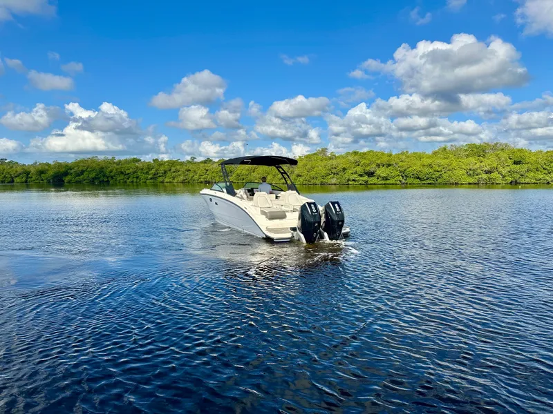 Slide: The Image of Sea Ray SDX 290 Outboard 2026 - 6