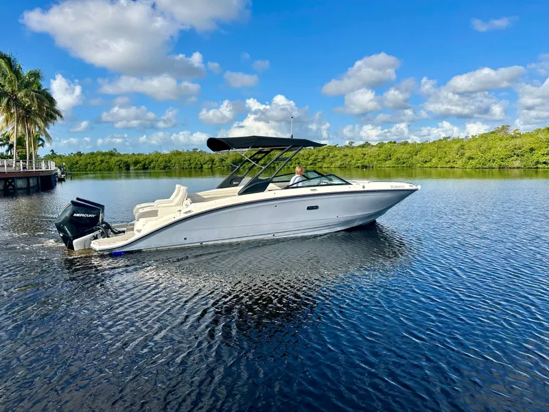 Slide: The Image of Sea Ray SDX 290 Outboard 2026 - 2