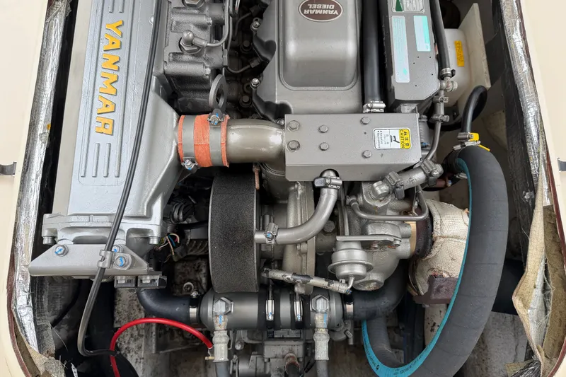 Slide: The Image of Engine of a 2006 Albin 28 Gatsby Edition boat with Yanmar diesel engine. - 52