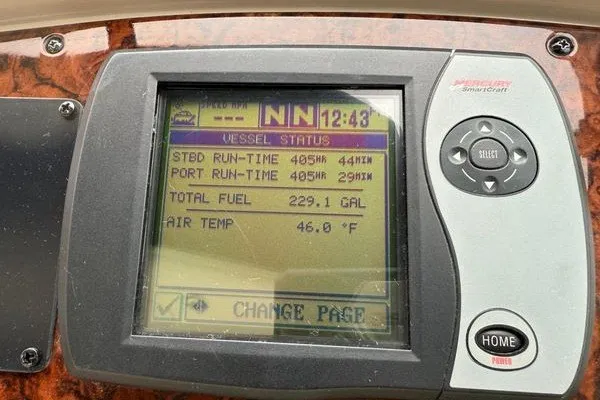 Slide: The Image of Display screen on 2003 Sea Ray 380 Sundancer showing vessel status and fuel levels. - 5